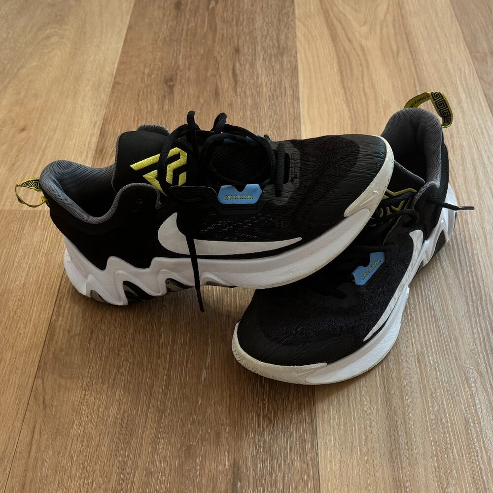 Nike Giannis Immortality 2 - Men's Size 9